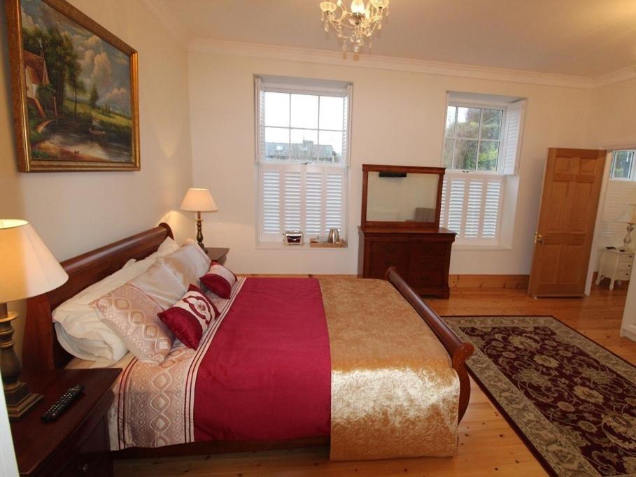 The Old Dispensary Hotel Kinsale Bagian luar foto