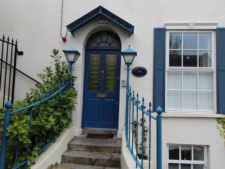 The Old Dispensary Hotel Kinsale Bagian luar foto